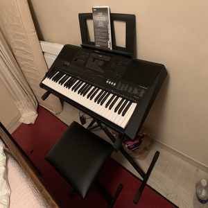 Piano yamaha PSR-E463