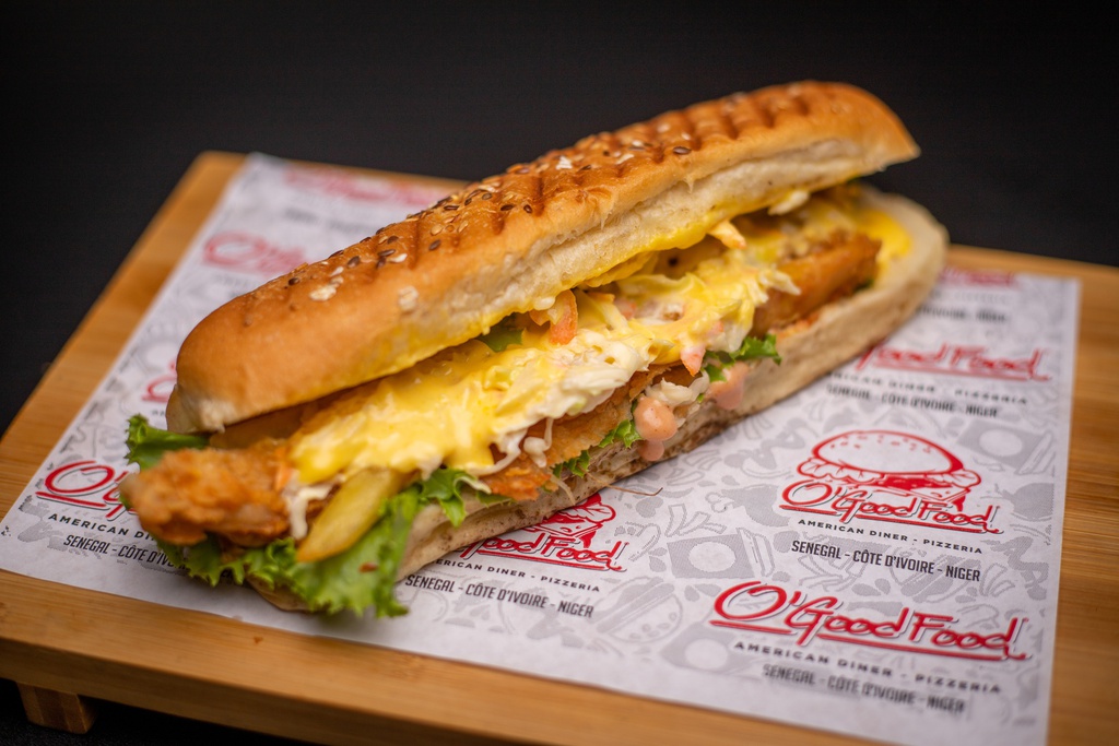 CRISPY SANDWICH  AVEC FRITES ET BOISSON 5000