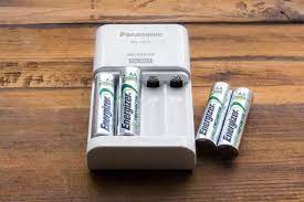 JIBAO Chargeur De Pile Avec 4 Pile-Blanc