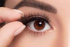 Faux cils