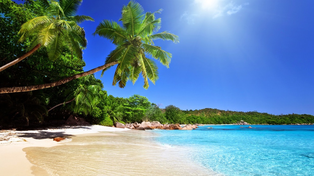 Plage De Bassam