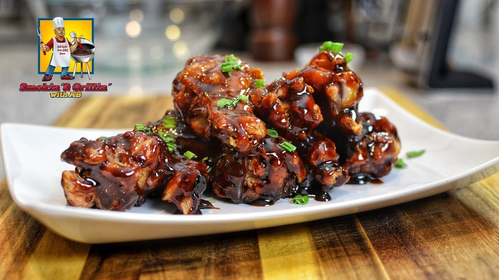 Wings Sauce Dunked