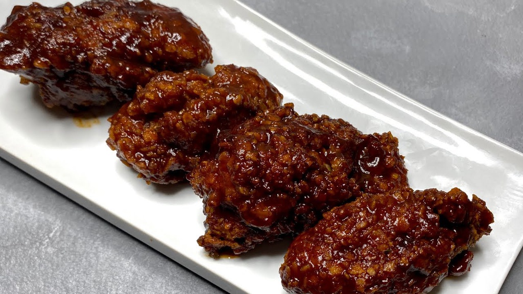 Wings Sauce Dunked