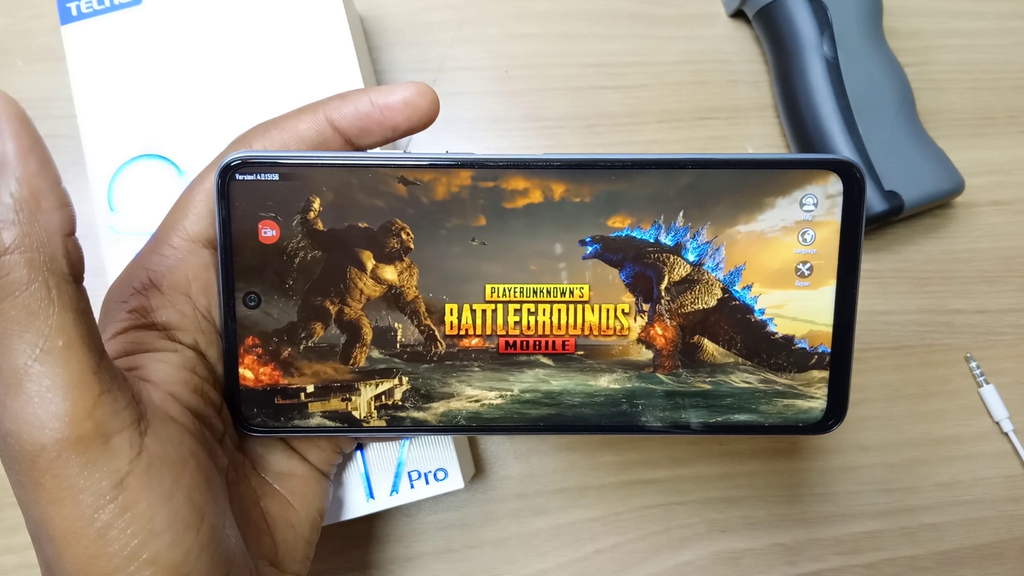 TECNHO CAMON 17