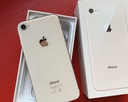 IPHONE 8