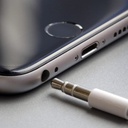 IPHONE 8