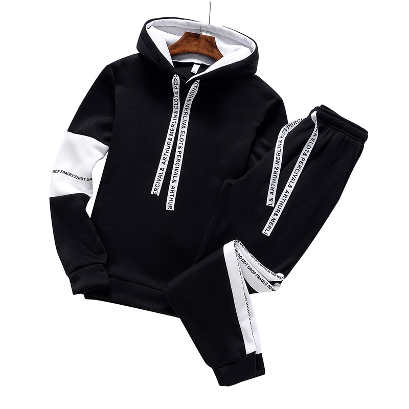 Sweat à Capuche et Pantalon de Survêtement