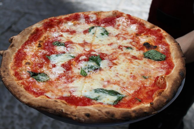 Pizza tonnata (Moyenne)