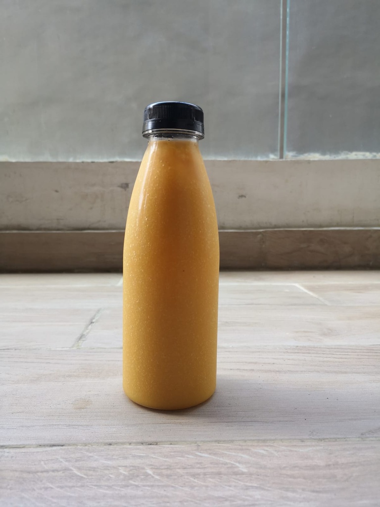 Jus de corossol, mangue, gingembre, goyave